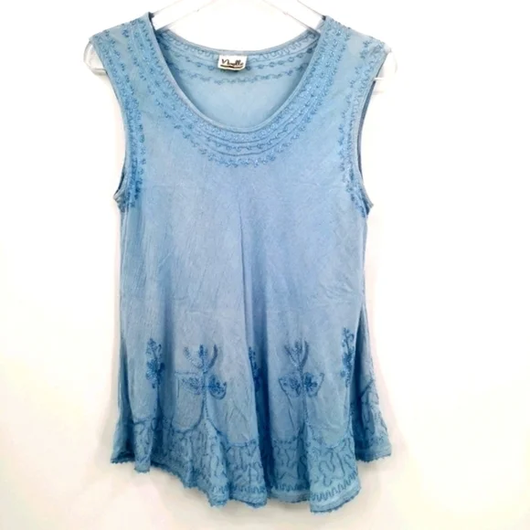 Noelle Women's One Size Blue Embroidered Tank Top - Picture 2 of 13